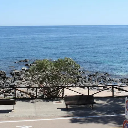Lungomare Palmasera Seafront Apartment Cala Gonone