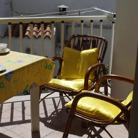 Lungomare Palmasera Seafront Apartment Cala Gonone